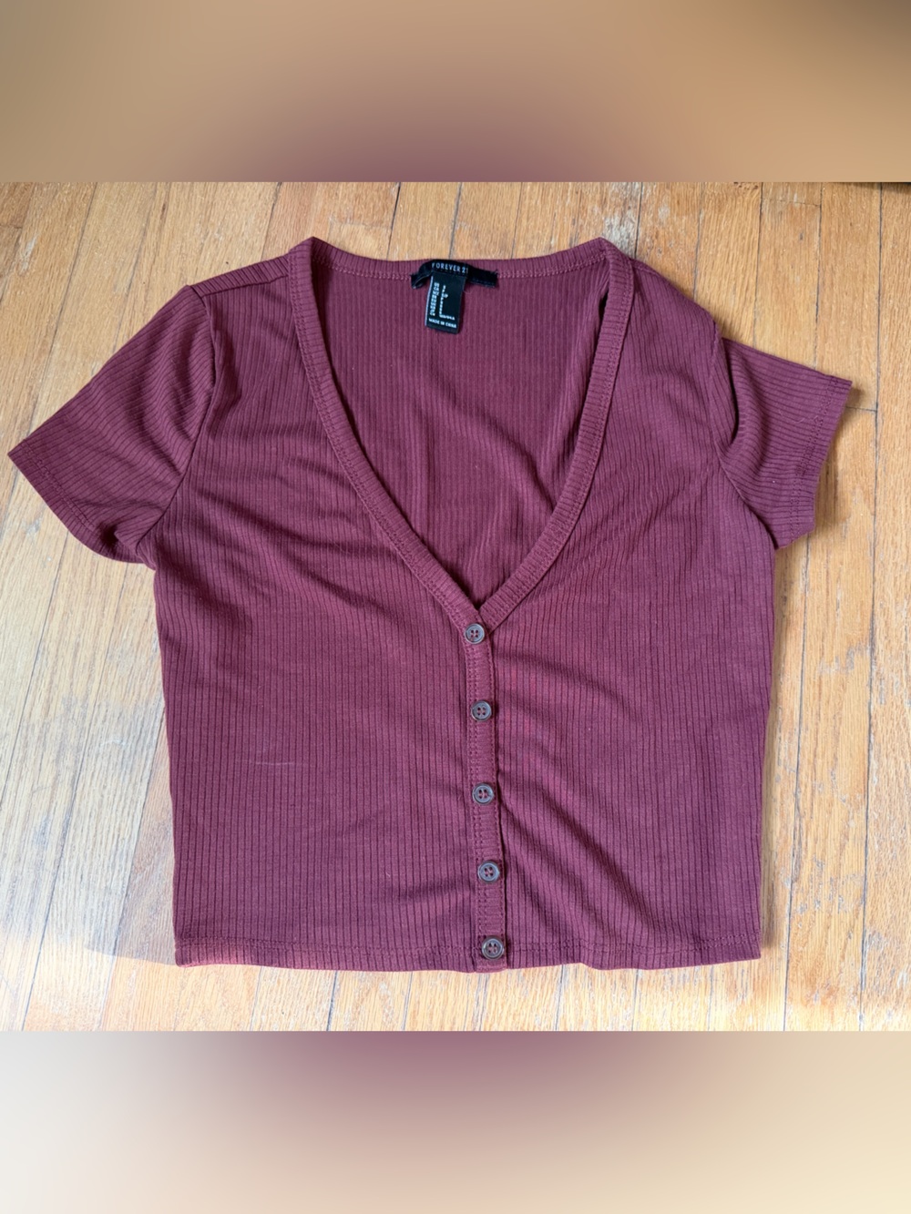 Forever 21 Ribbed Button-Front Crop Top in Burgundy
